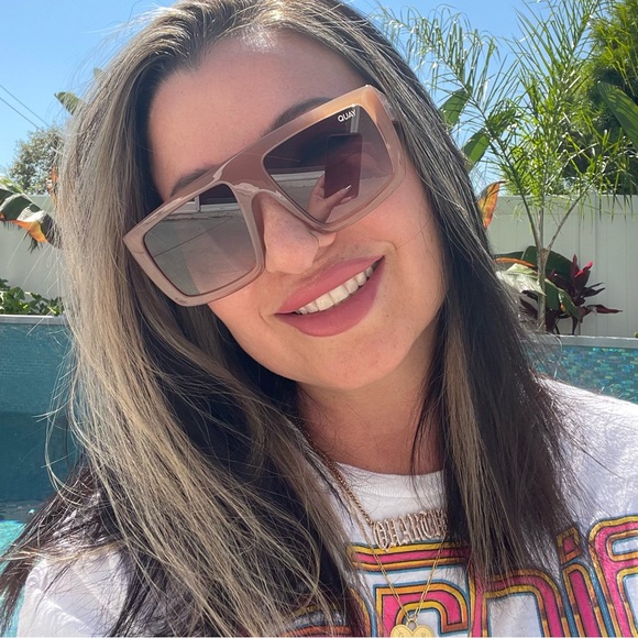 QUAY Get In Line Sunglasses Milky Carmel Shield Frame Brown Gradient Lens Unisex - Picture 12 of 15